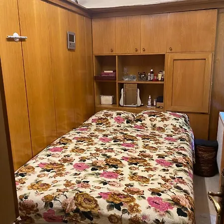 Aiza House Apartment *